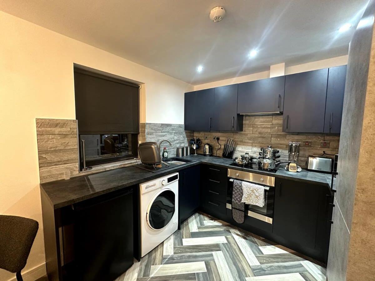 Newark House - 1 Bed Apartment Peterborough Extérieur photo